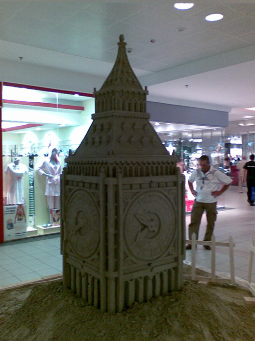 Sculpturi in nisip la Plaza Romania